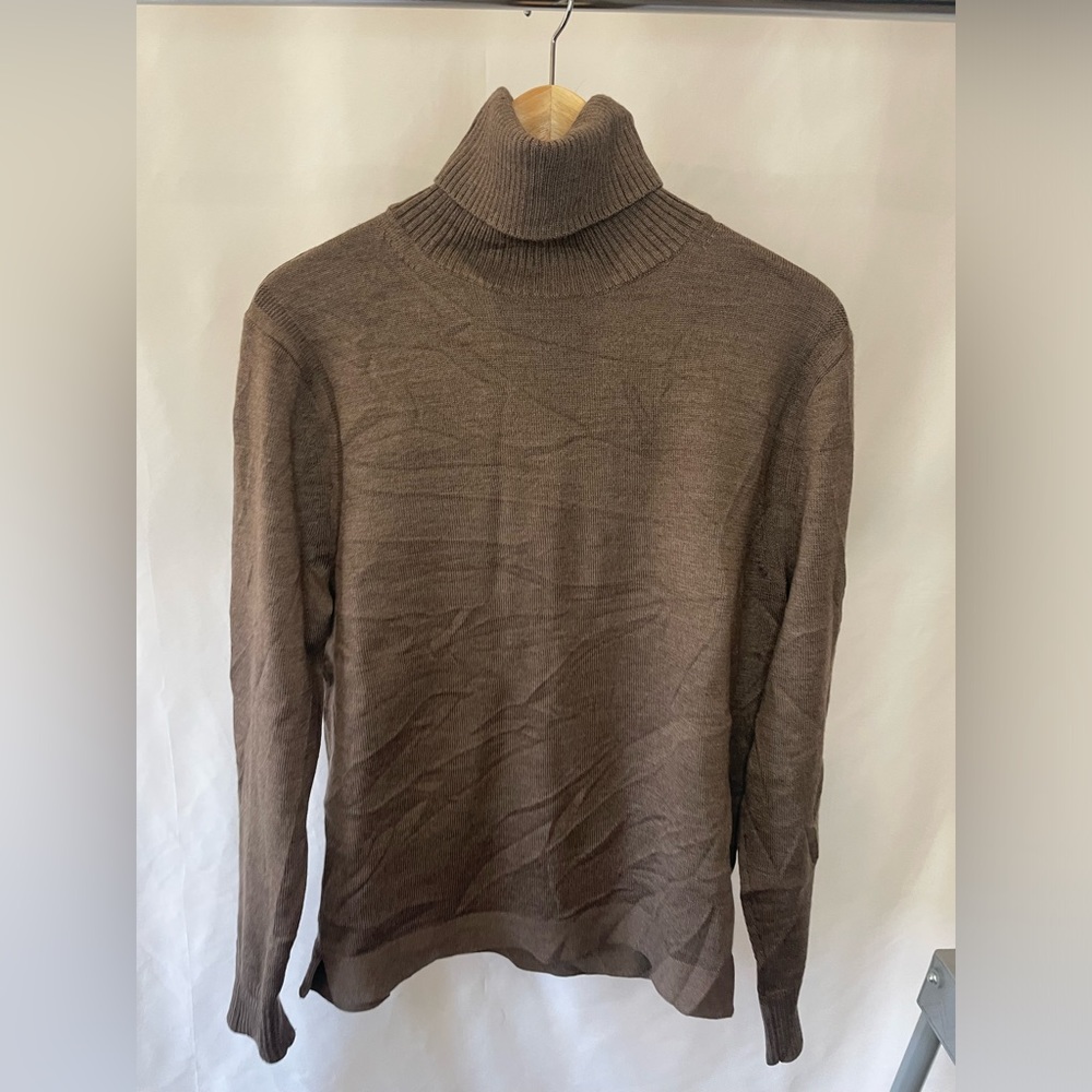 Brown Knit Turtle Neck
